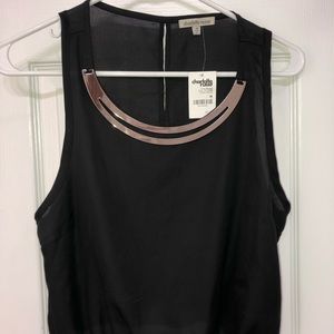 Tank top with necklace
